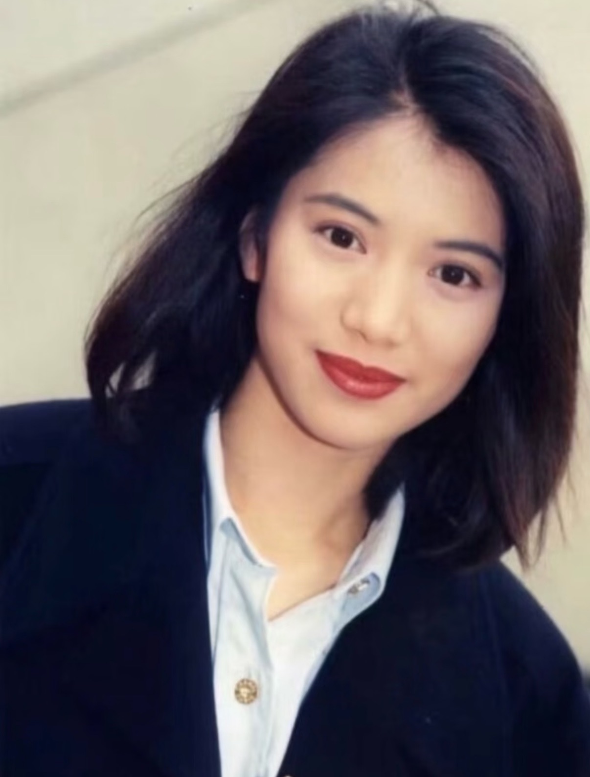 袁咏仪曾在业内被身材霸凌袁咏仪自曝身材焦虑到差点隆胸 真的会被一些剧组里的闲人无