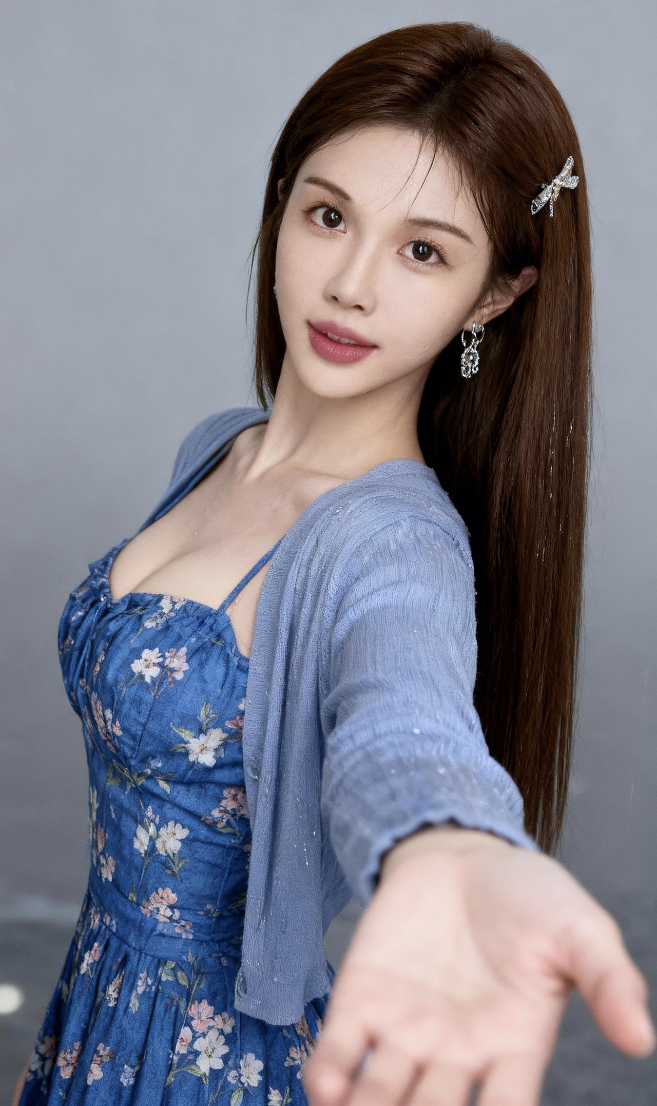 把你的手伸过来，把你的手机交出来