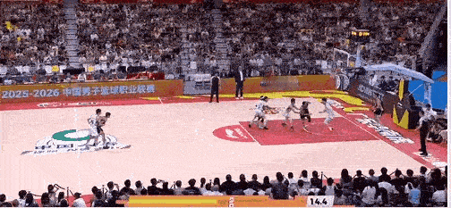 宁波最后时刻完成关键抢断，可惜崔永熙螳螂捕蝉大帽扇飞！广东男篮vs宁波男篮CBA