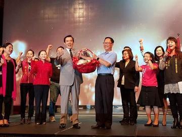 这次大陆这边是认真了，直接叫停了维持十几年、单方面给予台湾地区的关税优惠政策。过
