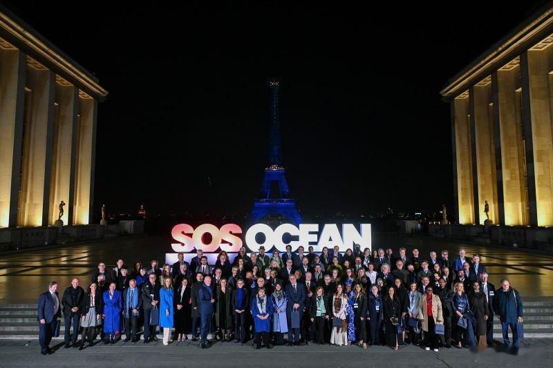 周晋峰今宴请法国总统特使海洋与极地事务大使这是继去年马克龙总统召集的拯救海洋峰会