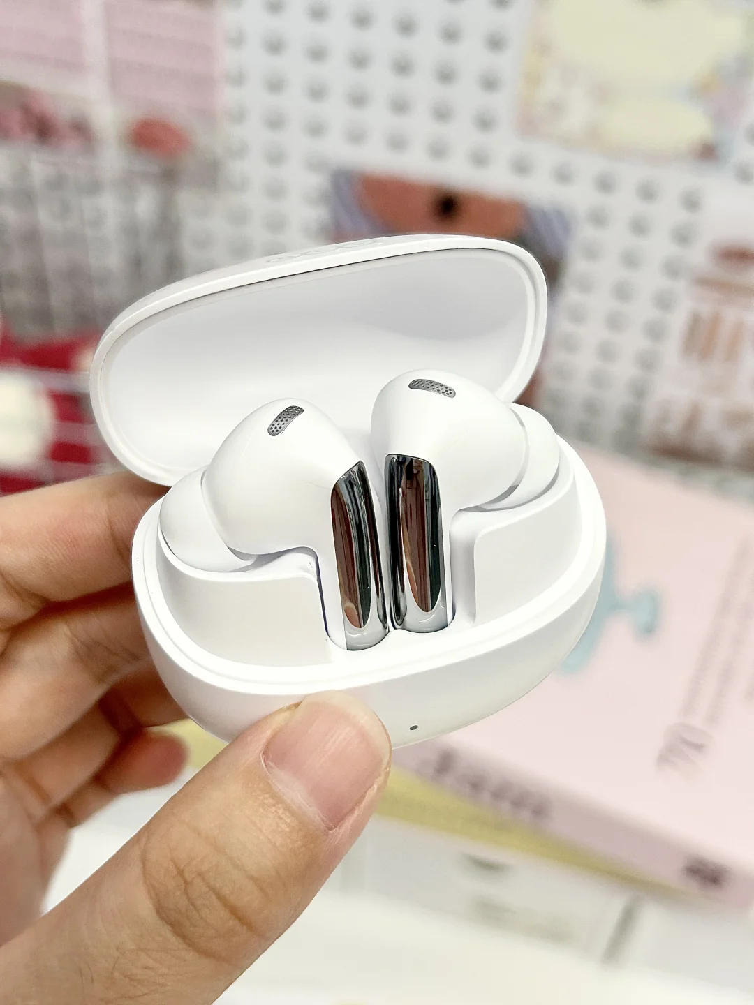 报告！这个耳机是有点实力在身上的‼