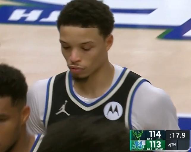 罗林斯关键时刻也不手软 