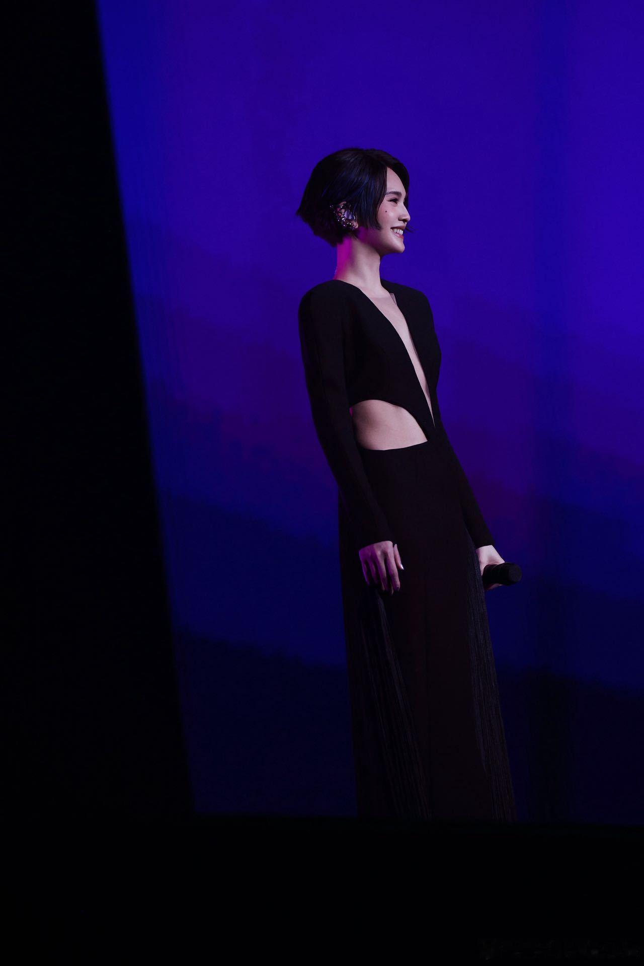 杨丞琳万人喊安可现场 啊哈哈哈，真的热情，粉丝好棒 ​​​