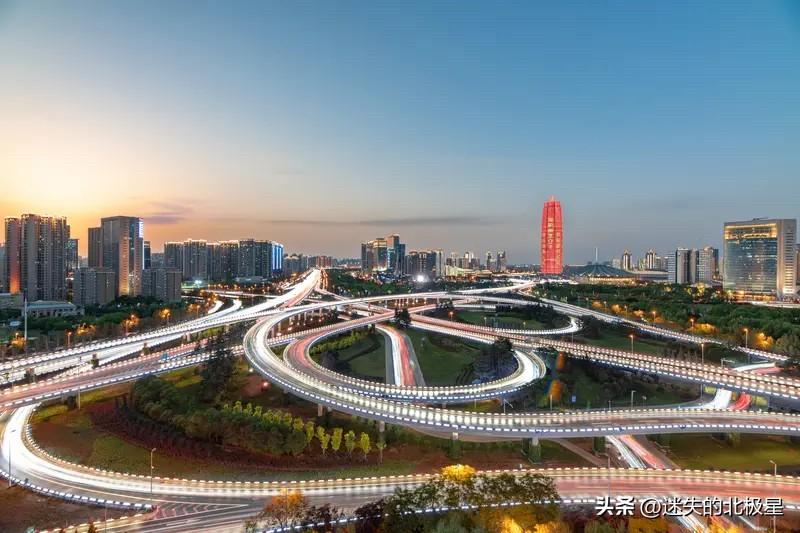 郑州买房 避坑指南 房产干货

郑州买房，千万别被“三环内”的思维困死了！最近刷