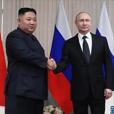 金正恩给普京吃下定心丸！8月15日，朝鲜国务委员长金正恩向俄罗斯总统普京回电，表
