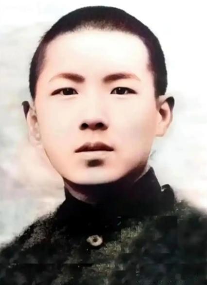 1938年，唐山“矿工刀客”、28岁的节振国被日军囚于宪兵队大牢，处决前夜，他竟