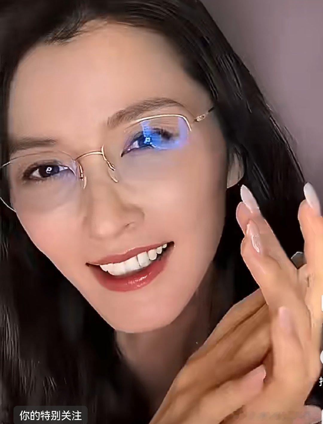 徐洁儿清唱的神乘风2026 她的清唱自带滤镜，嗓音干净澄澈，中低音沉稳深情，高音