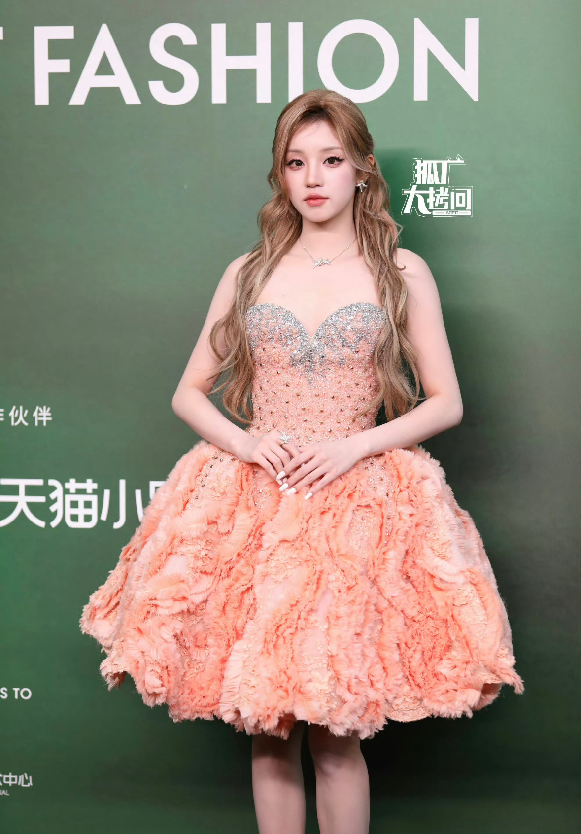 宋雨琦、宁艺卓两位绿卡今日vogue活动生图谁赢了？ ​​​