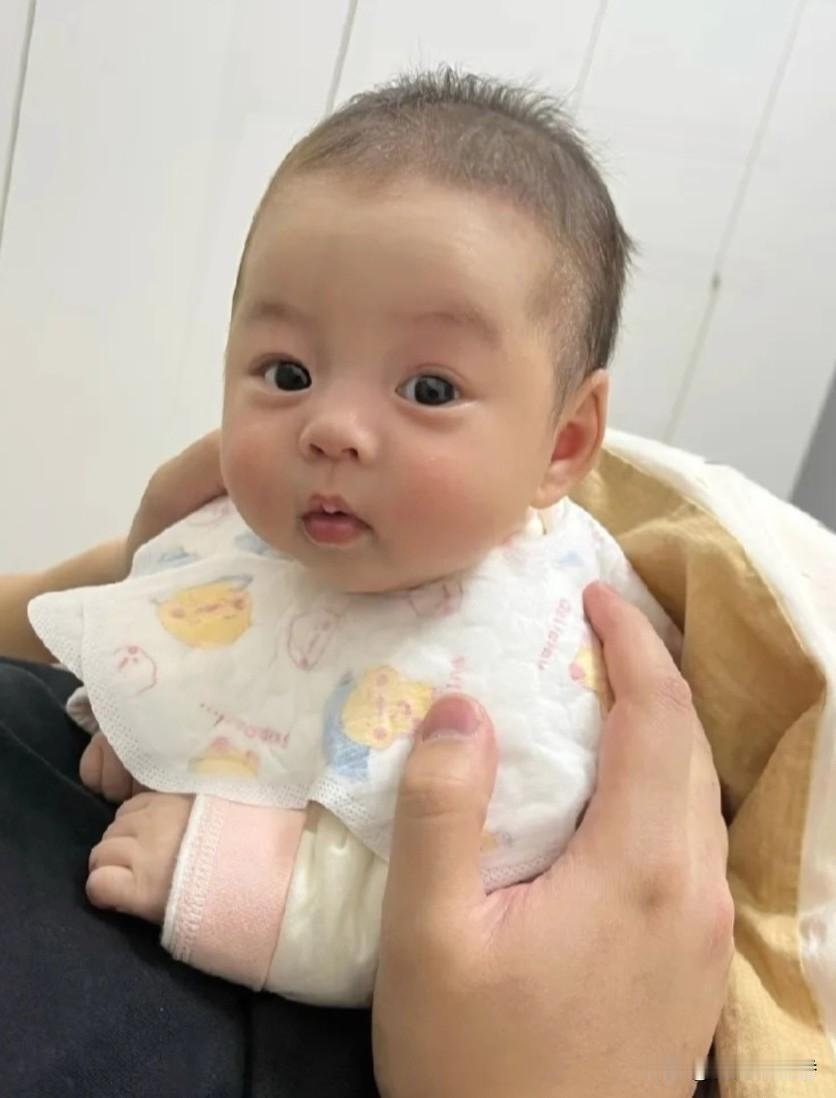 揪心！惊喜！
领养宝宝半年后意外怀孕，
女儿陷亲情抉择，网友吵翻…
 
网传一家