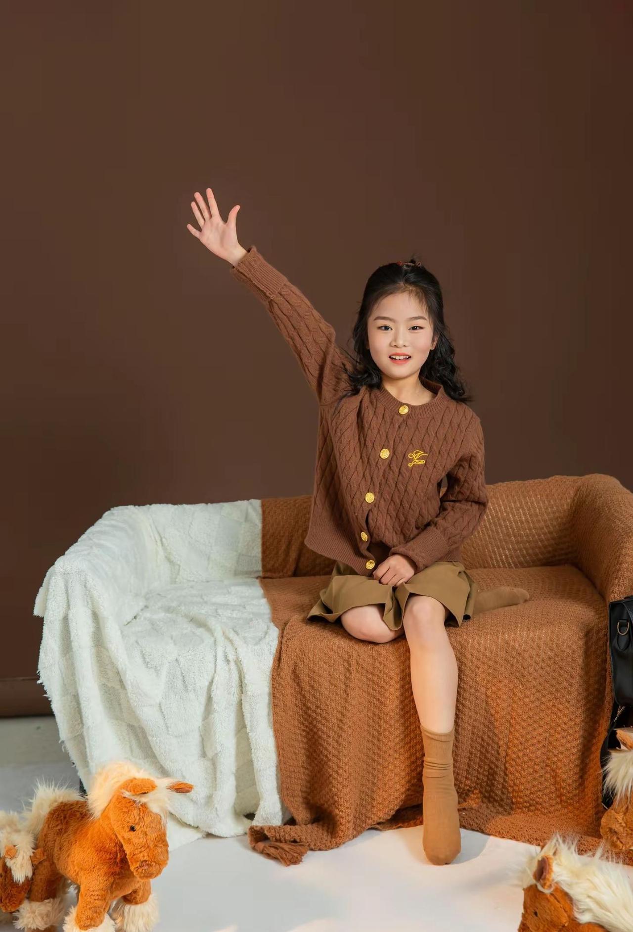 生活并不是每天都新鲜，安稳比什么都重要，其实，没有情绪的日子，就很辛福