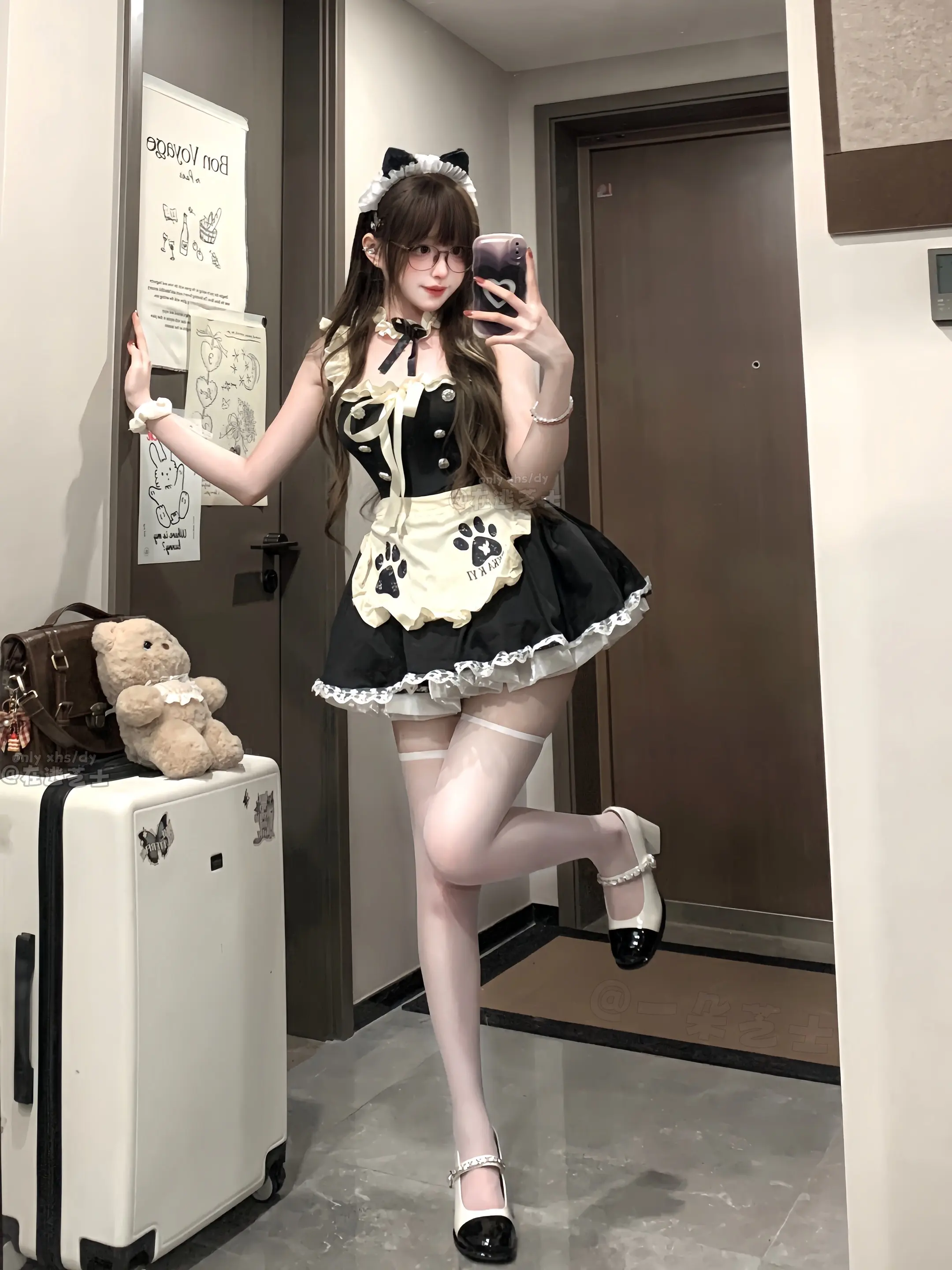 你说的我完全听不懂呀 因为我的头上是两只妙脆角