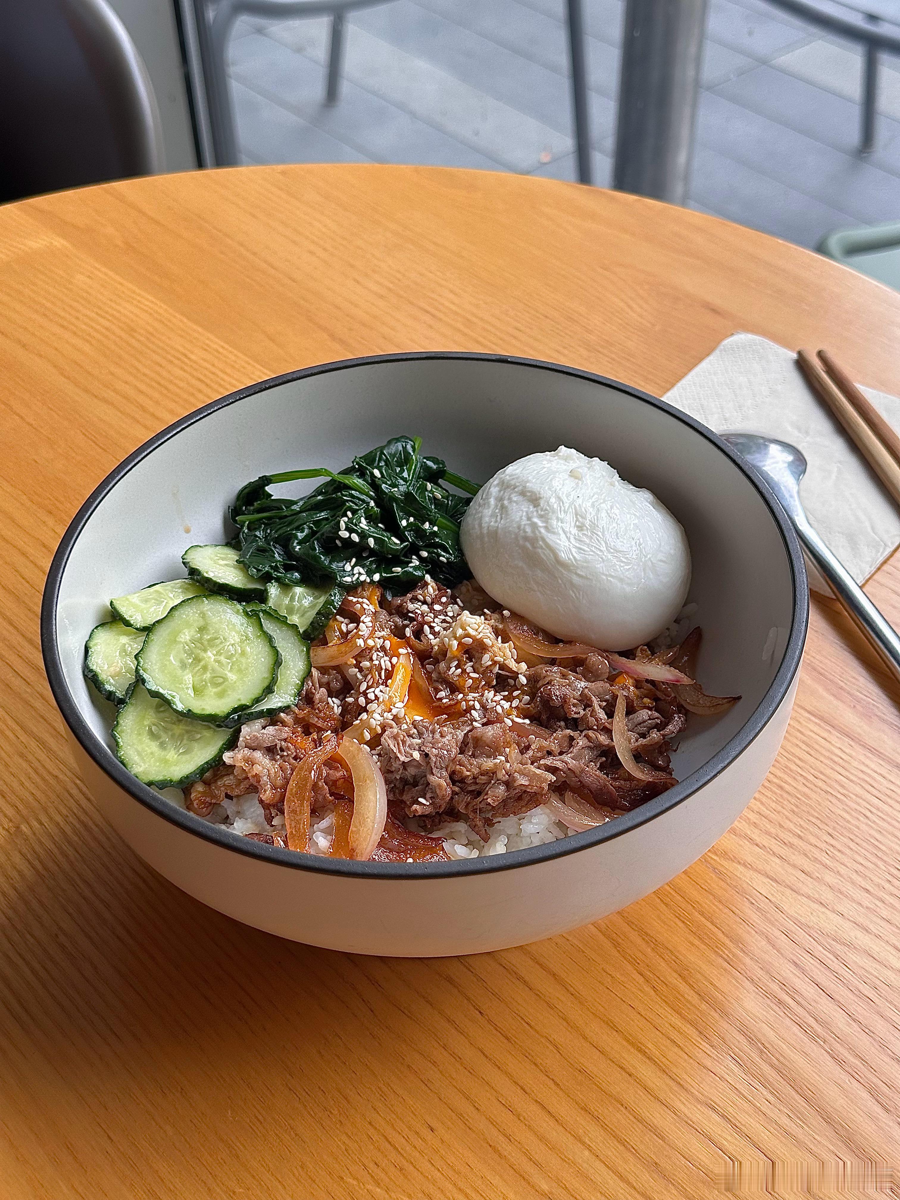 连轴转的初夏 终于有了些期待 ​​​