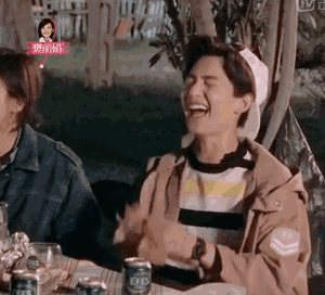 佛山鸡煲太火爆老板开小号黑自己小号黑自己都拦不住这帮吃货，老板估计在后厨一边剁鸡