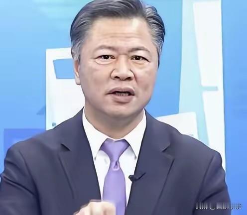 赖岳谦说，如果菲律宾胆敢对中国大陆来“第一枪”，那后果将是小马科斯政府无法承受的