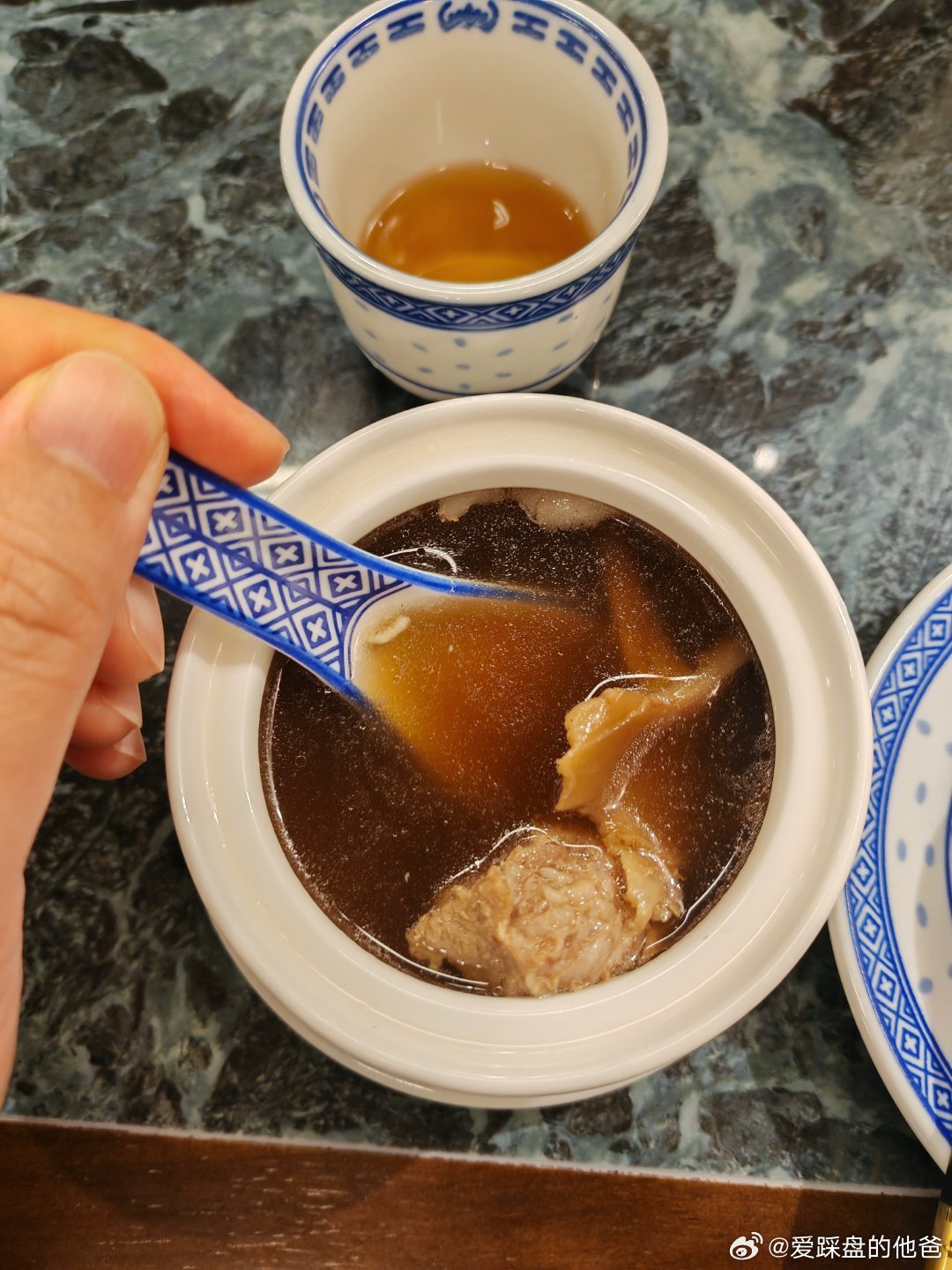 梅林吃香港茶餐厅，感觉菜挺精致，味道不错啊，4个汤，4碗饭，169套餐。 深圳·
