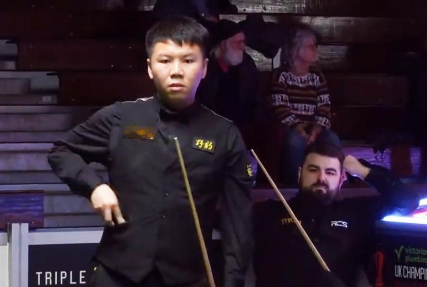 周跃龙两杆过百，6-2击败克拉克，挺进英锦赛正赛！
 
 
北京时间11月27日