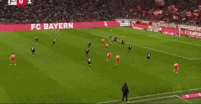 德甲第12轮 拜仁慕尼黑3:1圣保利拉斐尔·格雷罗爆射破门 