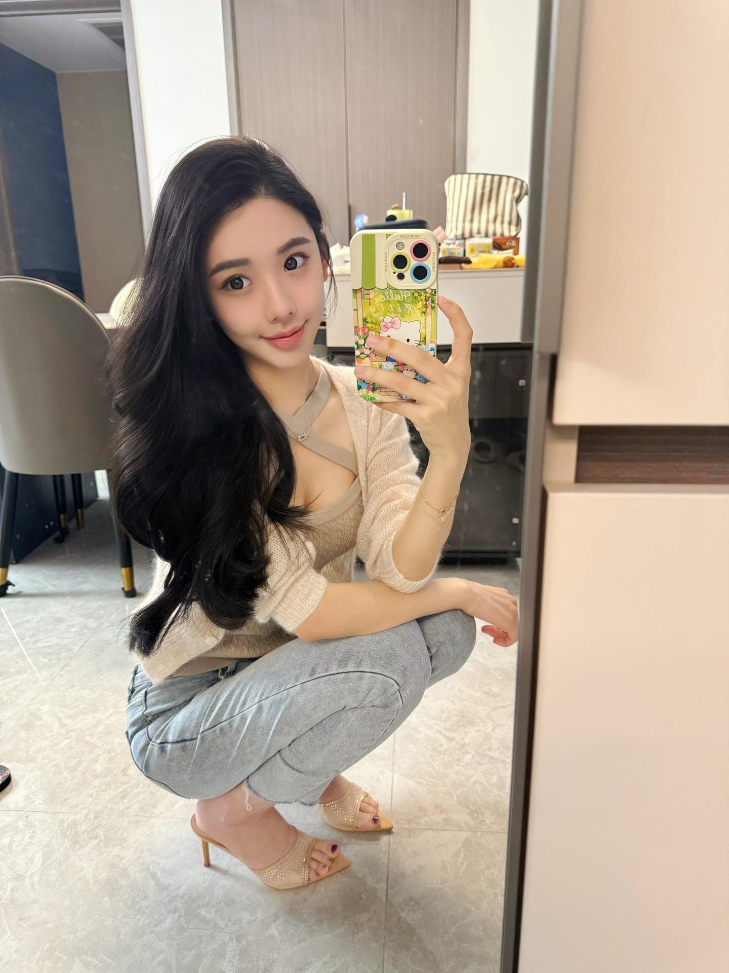 你到底喜欢谁啊 我去帮你跟他说 你不要整天发这种像离了婚的东西了