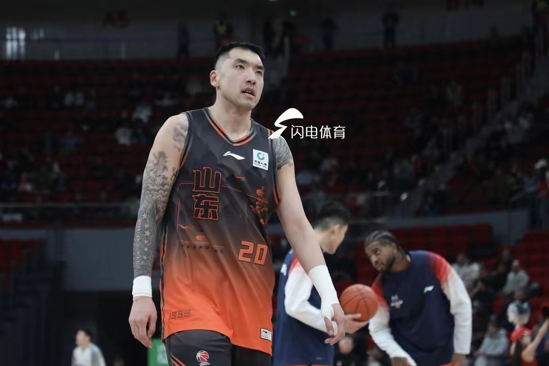 CBA积分榜：广厦杀回榜首 山东高速男篮四连胜排名第五上海CBA CBA常规赛第