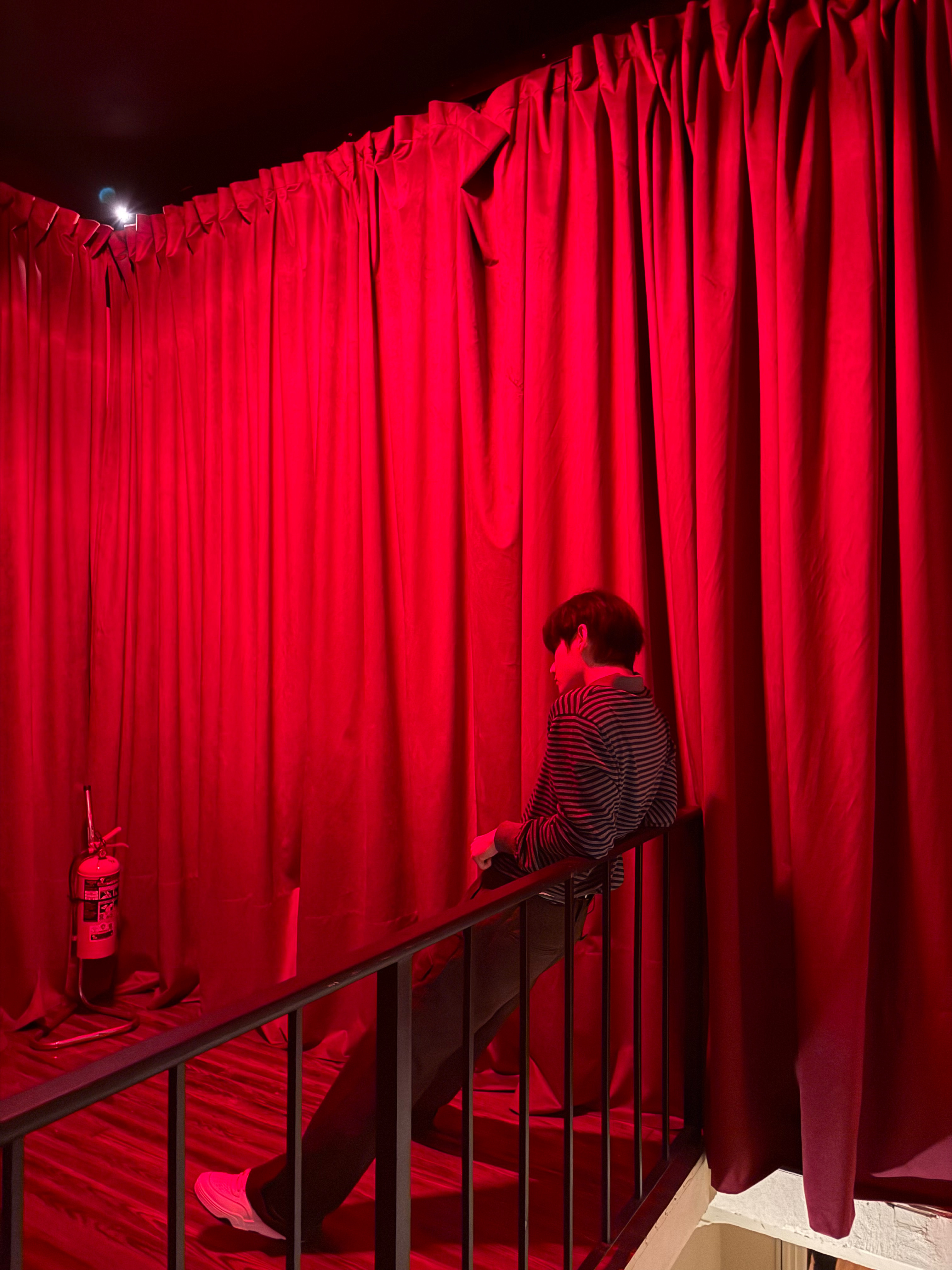 261027 金泰亨更新Weverse 🐯: 手动相机好像有点难或许有会用手动