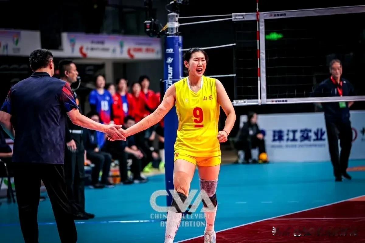 三大球运动会女子排球项目最佳阵容如下：

最有价值球员：李晨瑄(山东)
最佳主攻