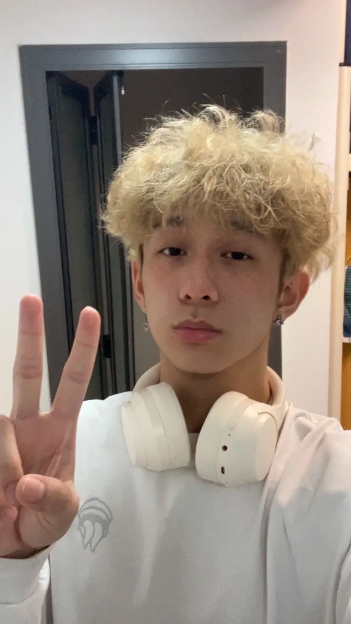 ✌🏻