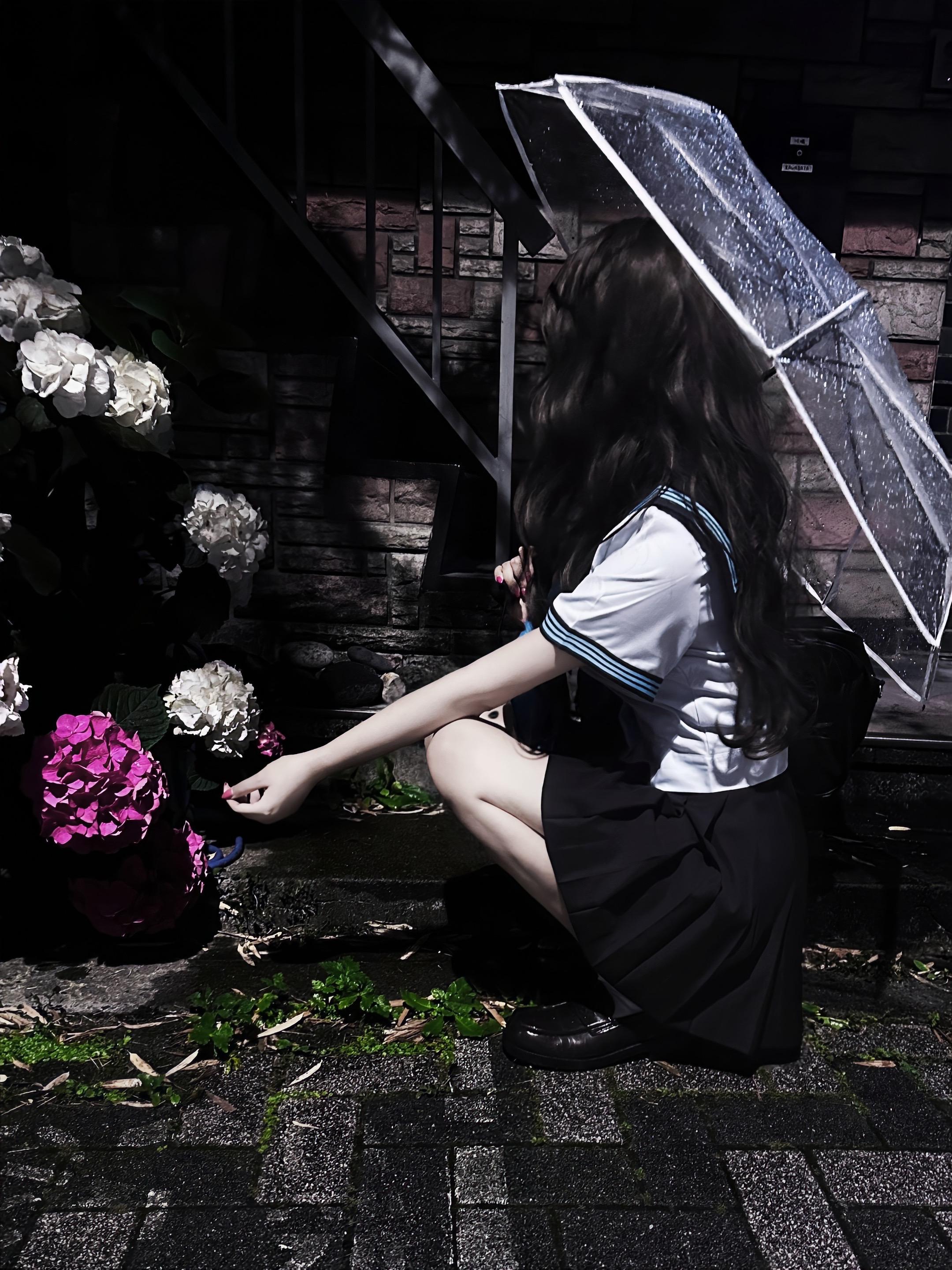 大部分人都是我生命的玻璃上缓缓划过的雨水