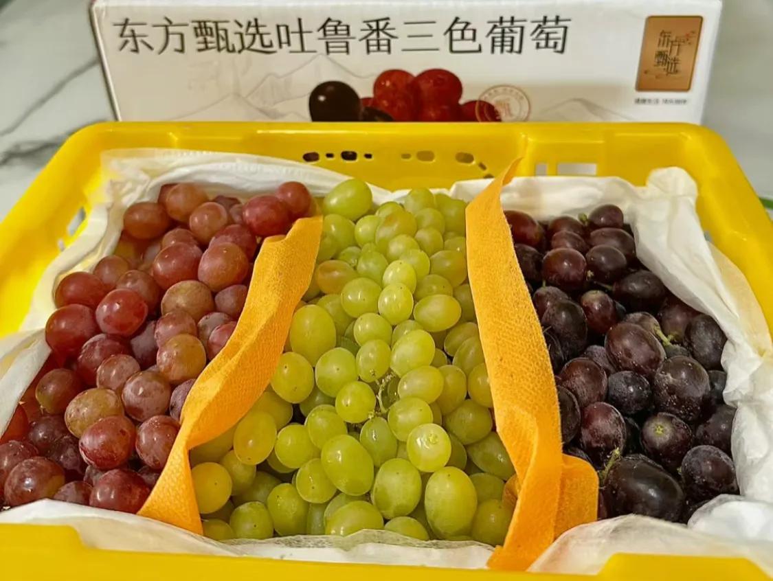 东方甄选自营的产品近几年卖得火，销量高是有原因的，首先质量把握得非常好，深受消费