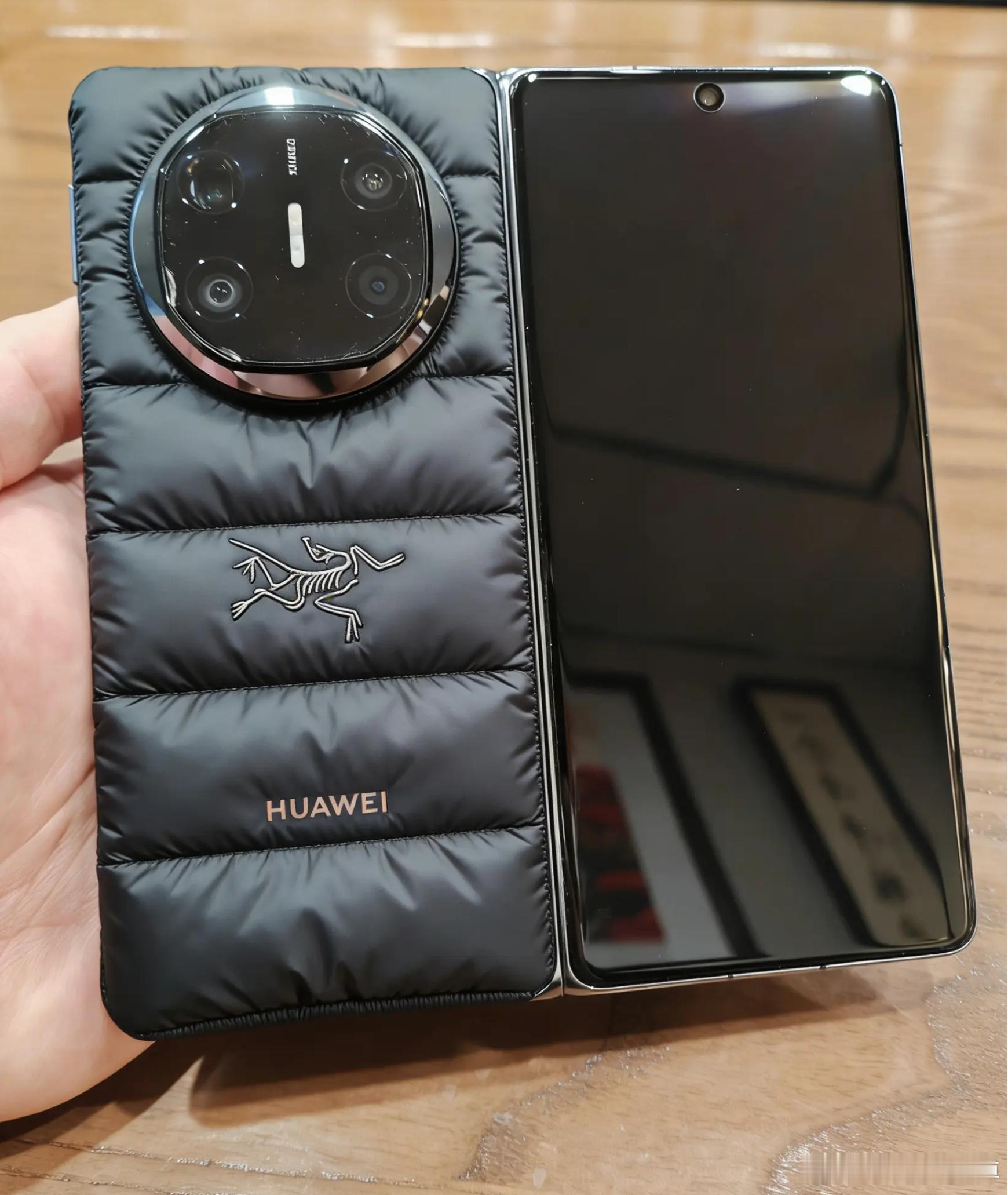 这个始祖鸟手机壳有没有想要的？