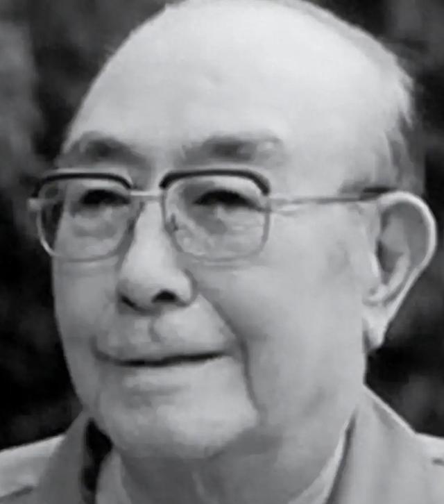 1995年，吴德结束了他的一生旅程，在即将去世之际，他对身旁的女儿留下了一句简短