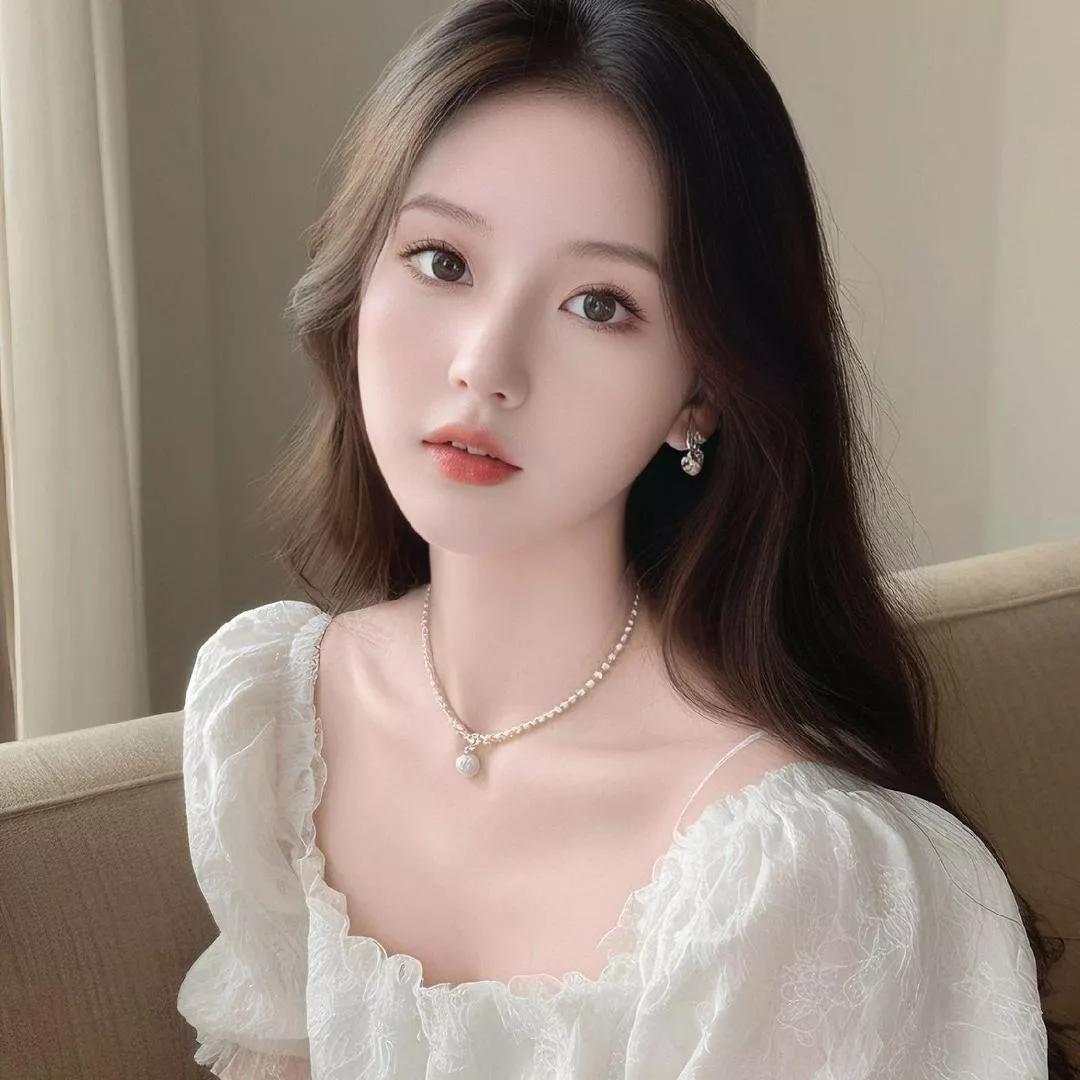 温柔甜美的气质，浅笑嫣然，宛如春日暖阳。少女感笑容 温柔美少女 温柔气质少女风 