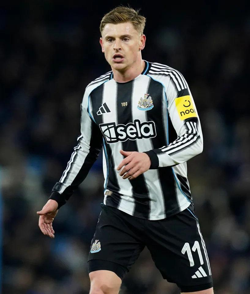 【巴恩斯拒绝苏格兰邀请】苏格兰队主帅斯蒂夫-克拉克确认，28岁纽卡斯尔联边锋哈维