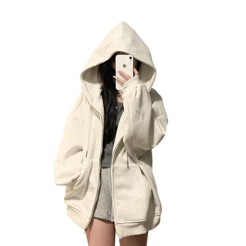 女生选卫衣，重点看这几点 这款YRFG卫衣适合2025年春秋季日常穿。风格是中性