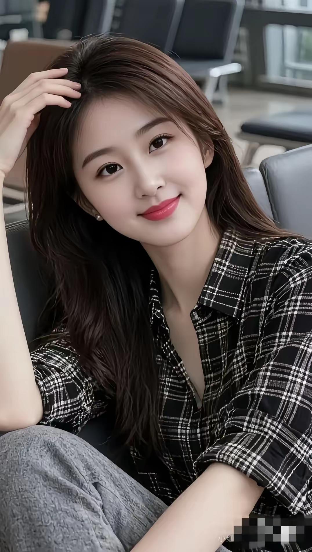 元气少女，格子衫穿搭，元气满满的一天！