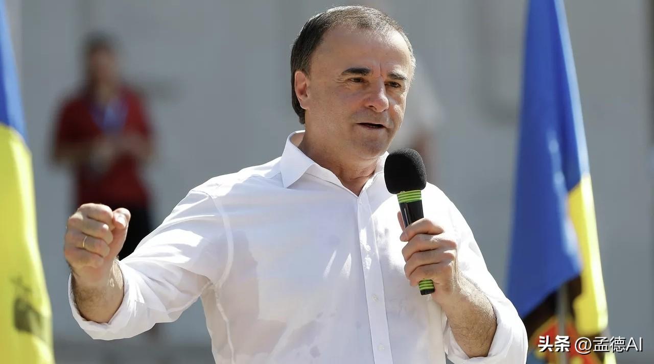 3月25日俄新社消息，摩尔多瓦前总理、“摩尔多瓦未来党”议员瓦西里·塔尔列夫接受