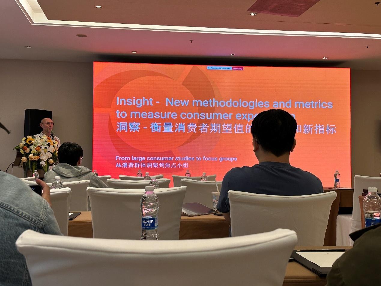 DXOMARK跟我聊一会。他们正在弱化分数，聚焦智能手机的影调体验、HDR表现、