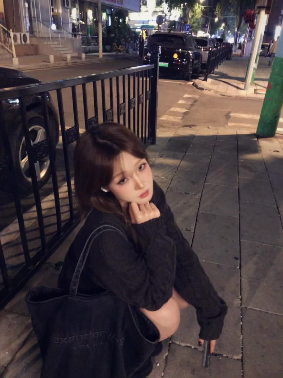 于是开始期待你的掌纹里有我的命运