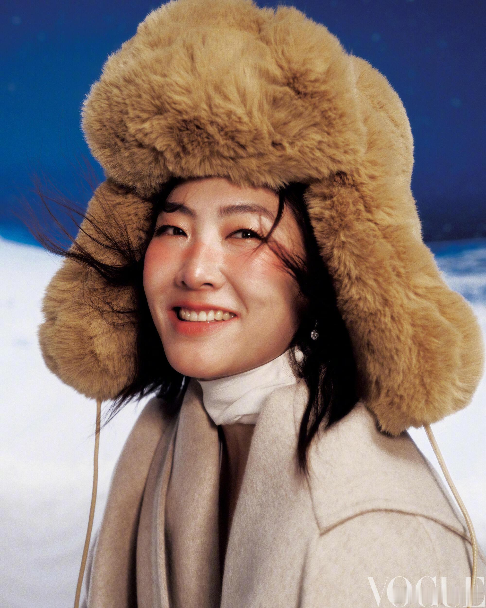 冬奥会时尚图鉴冬奥观赛团徐梦桃金牌 徐梦桃米兰卫冕✖VOGUE大片双耀时刻从利维