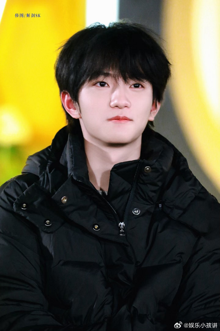 穆祉丞汪铎曝身边工作人员都喜欢穆祉丞周五晚高疯 穆祉丞怕被烦，汪铎一句“我的人也