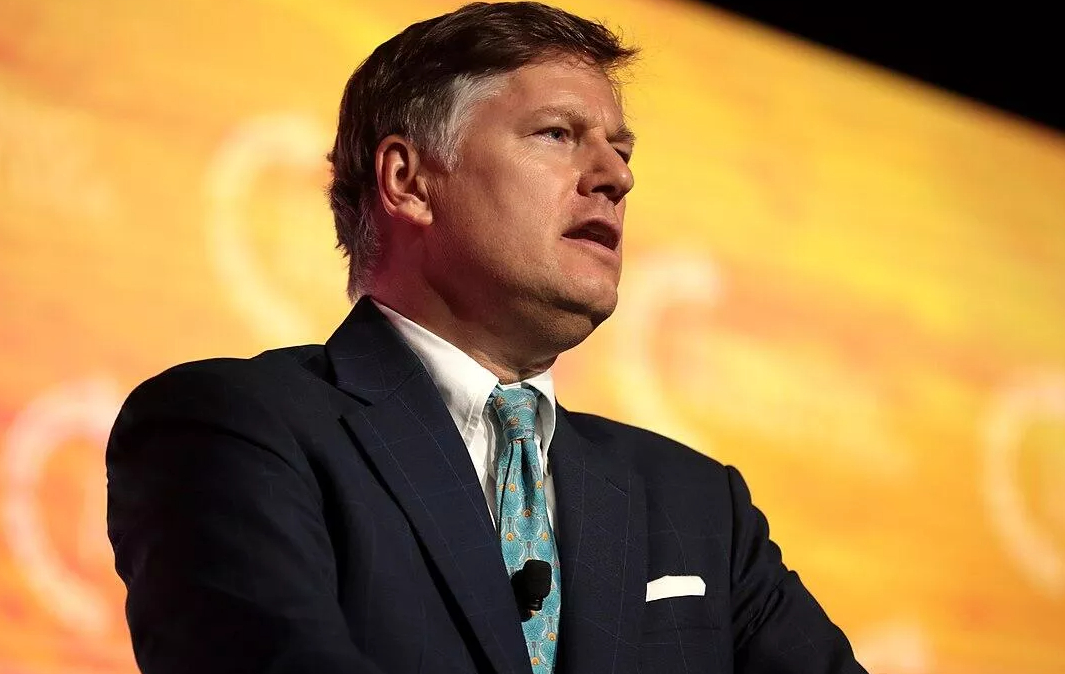 没有10年脑栓想不出这句话来！据美国政治新闻网（Politico）报道，北约外交