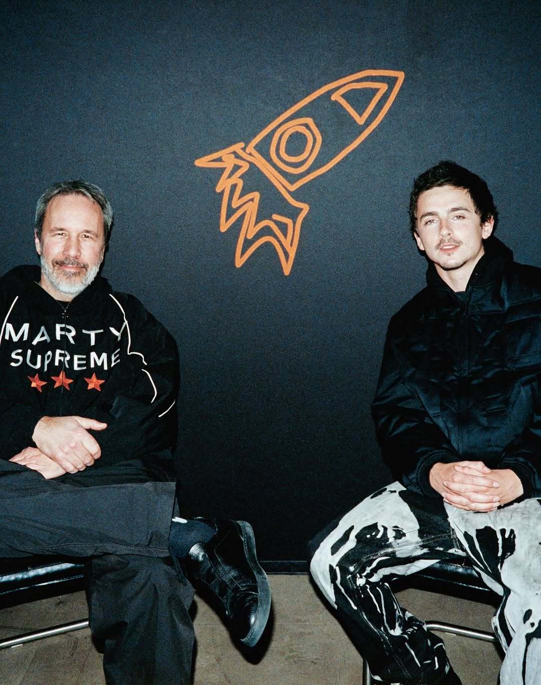 “维维诺诺”丹尼斯·维伦纽瓦、克里斯托弗·诺兰与甜茶颁奖季对谈活动合影，甜茶真是