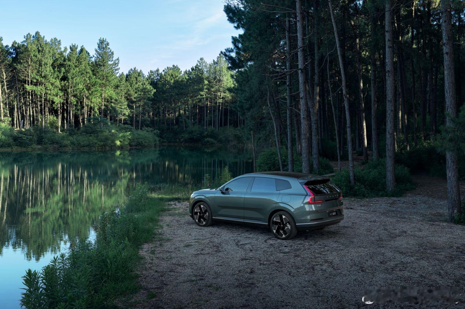 林孝埈新身份沃尔沃品牌挚友作为中国短道速滑队的核心选手，恭喜正在全力备战米兰冬奥