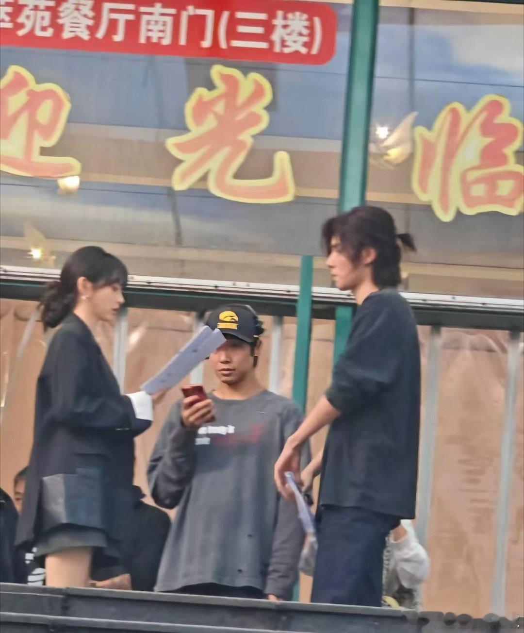 胡一天扎小辫胡一天扎小辫造型胡一天扎小辫造型，可以可以， ​​​