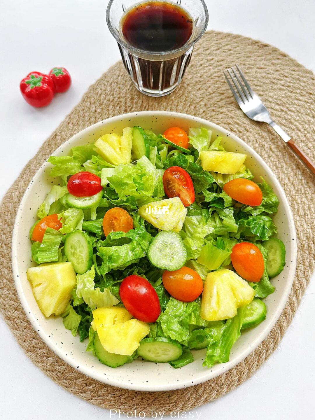 😂大餐过后就只能吃这个啦🥗菠萝生菜沙拉