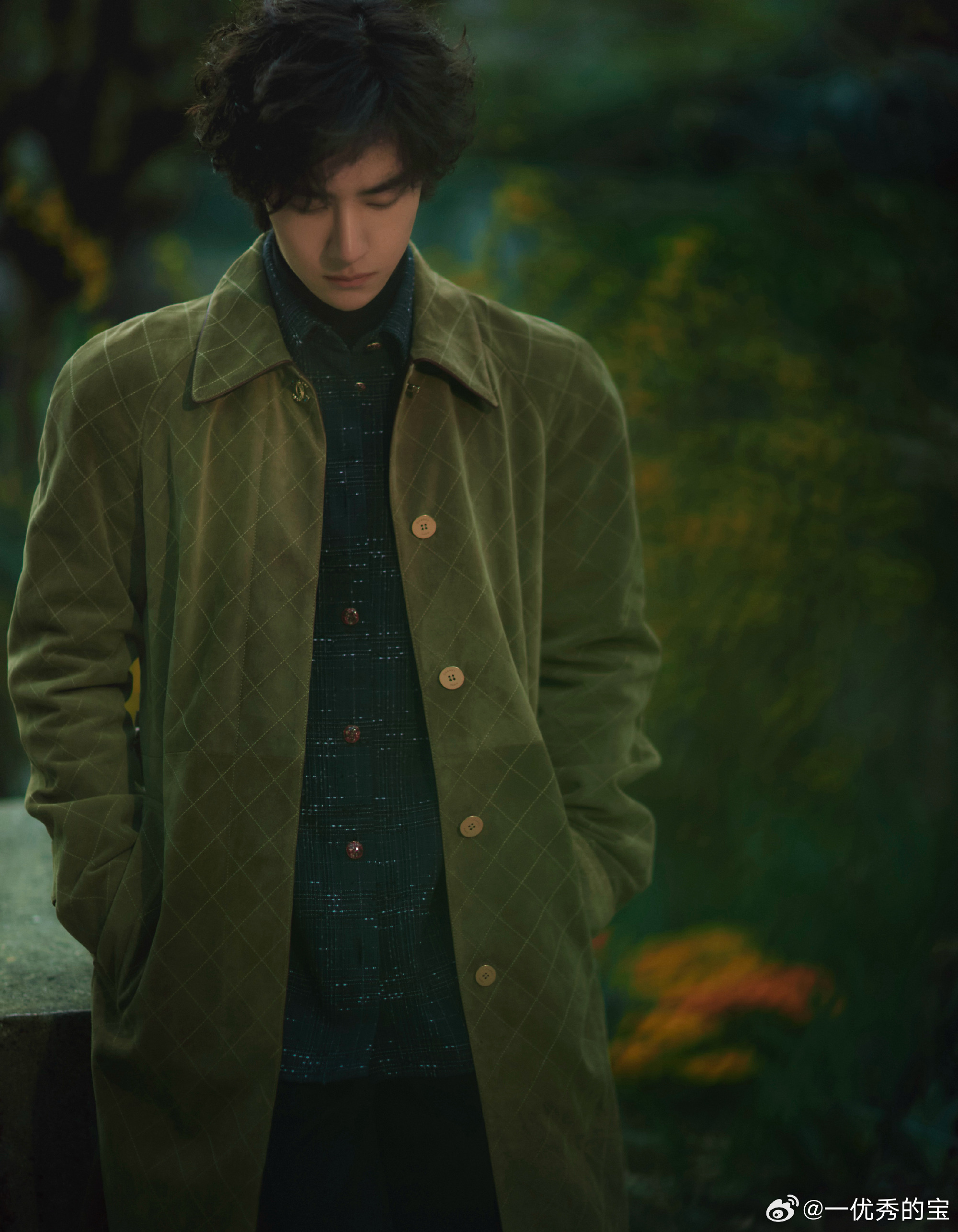 从秀场走进了油画里的男人！太迷人了 