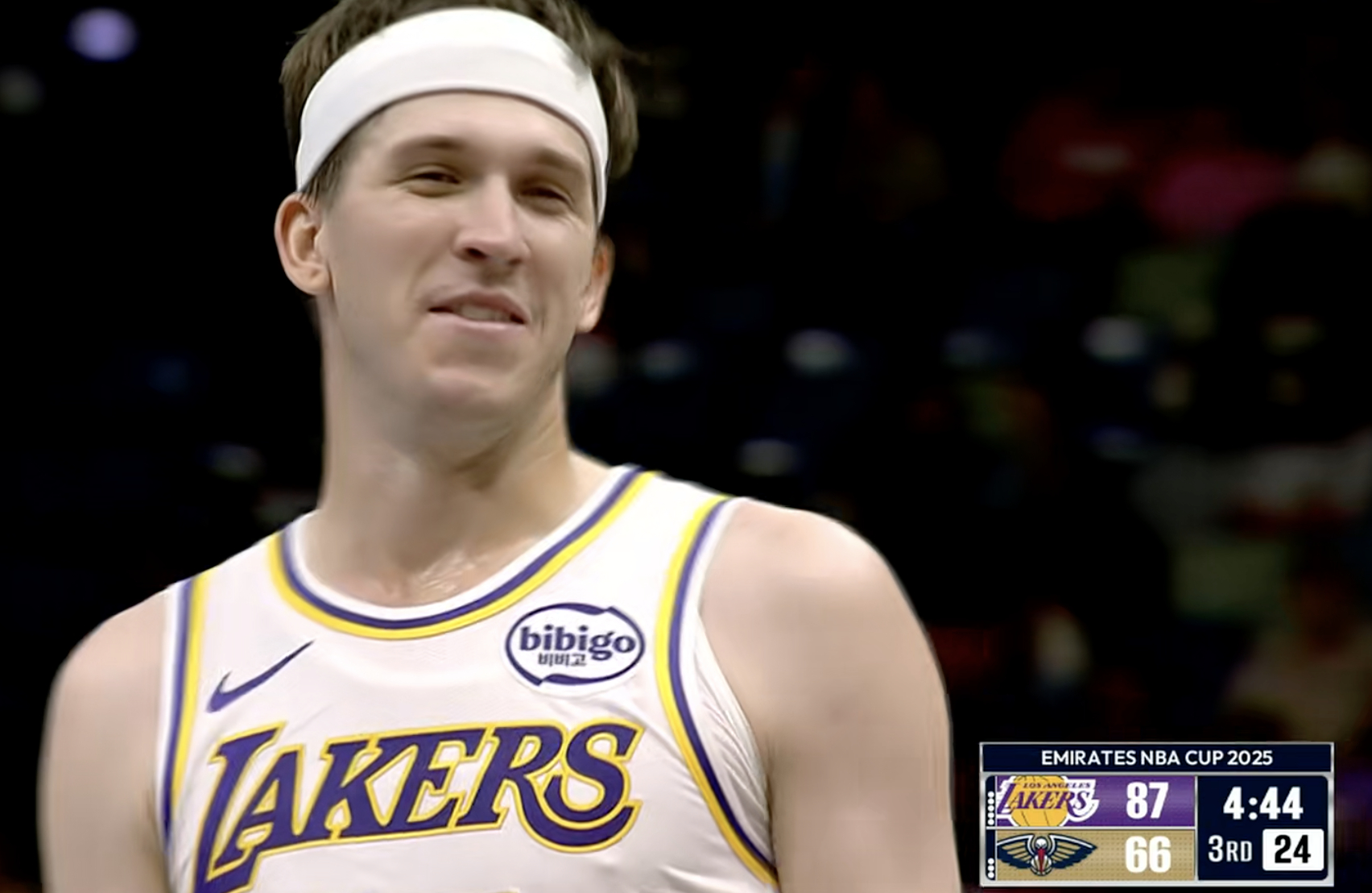 花了花了，湖人正式领先超过20分！