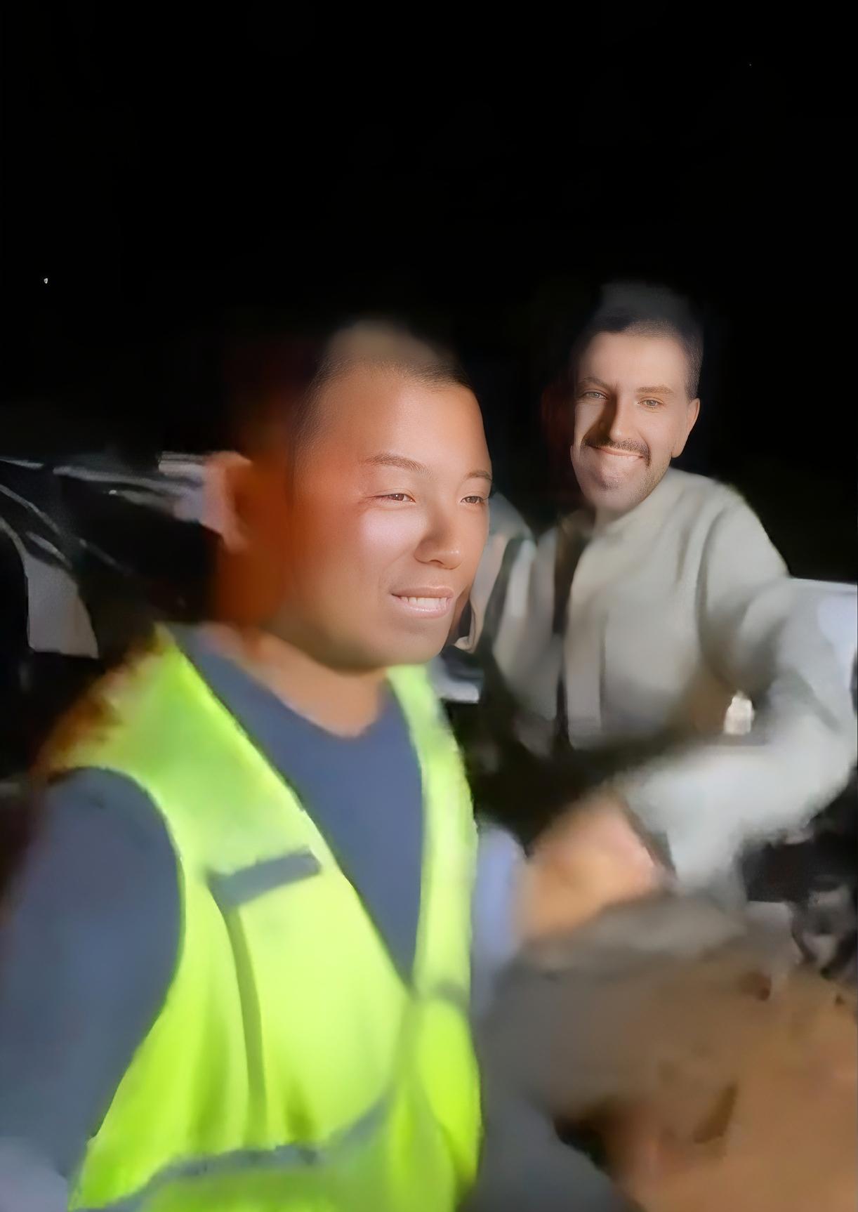 太感人了！沙特青年冒死勇救中国同胞，我大使亲自致谢，这是什么神仙情谊！

事情是