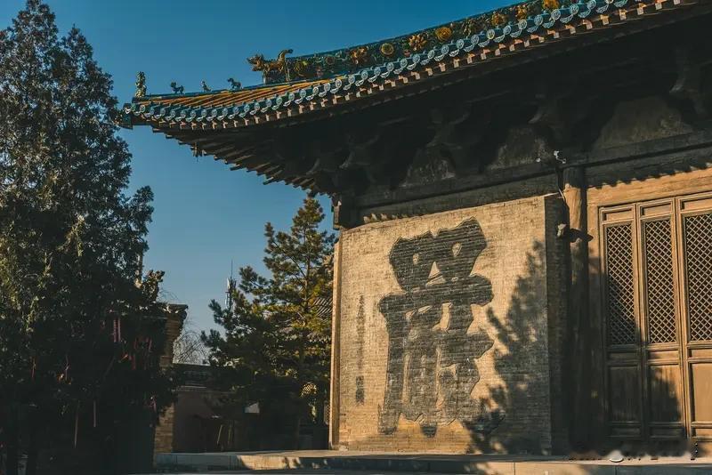 2. 今儿晌午剔尖就蒜，香塌脑子啦！
3. 不要瞎撇，好好个儿过日子。
 
土话