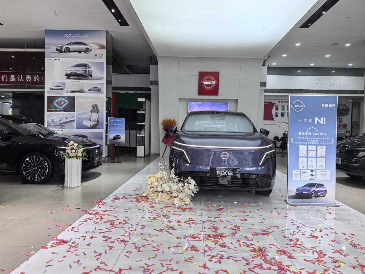 东风日产NX8 探店东风南方威顺店，全新大五座NX8热销中，据经理反馈，高配版的
